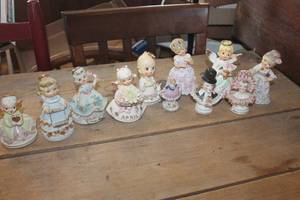 lot 1896 image: Antique Figurines 2 with damage