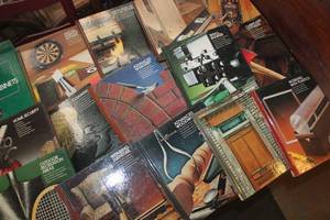 lot 1898 image: Vintage 1980s Repair & Home Improvement Books