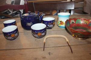 lot 1906 image: Vtg. Made in Japan Teapot, Cups and More