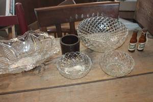 lot 1911 image: Vintage Glass Serving Bowls and More