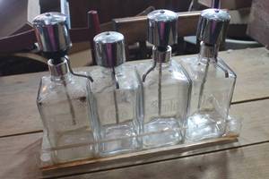 lot 1920 image: Vintage Bar Bottle Set