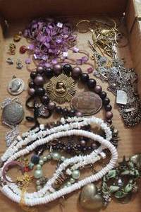 lot 1928 image: Flat of Misc. Jewelry