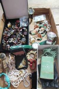 lot 1930 image: Flat of Misc. Jewelry & Watches
