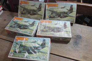 lot 1940 image: Sealed NIB Vintage Matchbox Model Airplanes