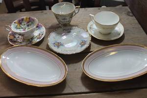 lot 1970 image: Vintage Tea Cups, Saucers and More