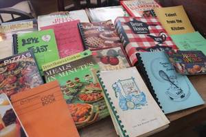 lot 1974 image: Large Lot of Vintage Cookbooks