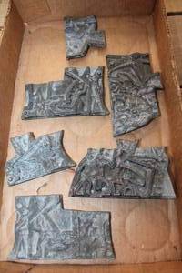 lot 2000 image: Vintage Lead Toy Soldier Molds