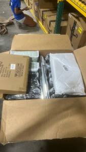 lot 4019 image: Mystery Box - Retail $0