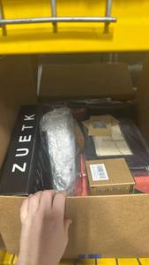 lot 11771 image: Mixed Merch