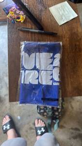 lot 35 image: Fan Fest Cooling Towel