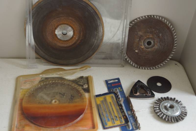 lot 1 image: Miscellaneous Saw Lot  More