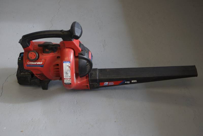 lot 16 image: Gas Powered Blower- Troy Built  425 CFM- 2 Cycle