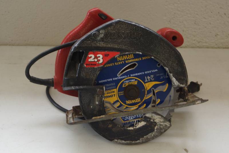 lot 21 image: SKILSAW  Tested Circular Saw