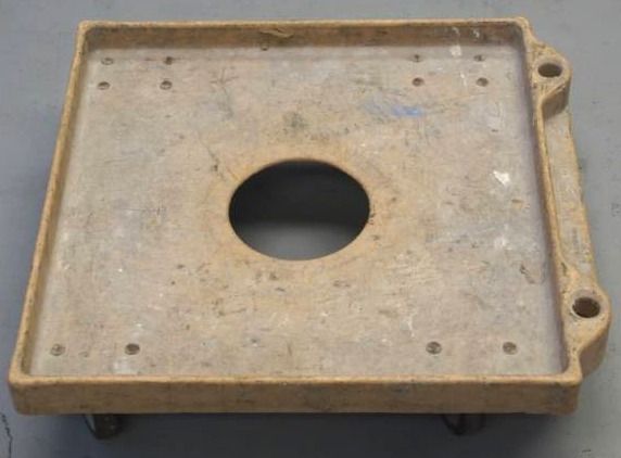 lot 50 image: Large Heavy Duty Roller Cart  With Drain Hole  Nice Castors