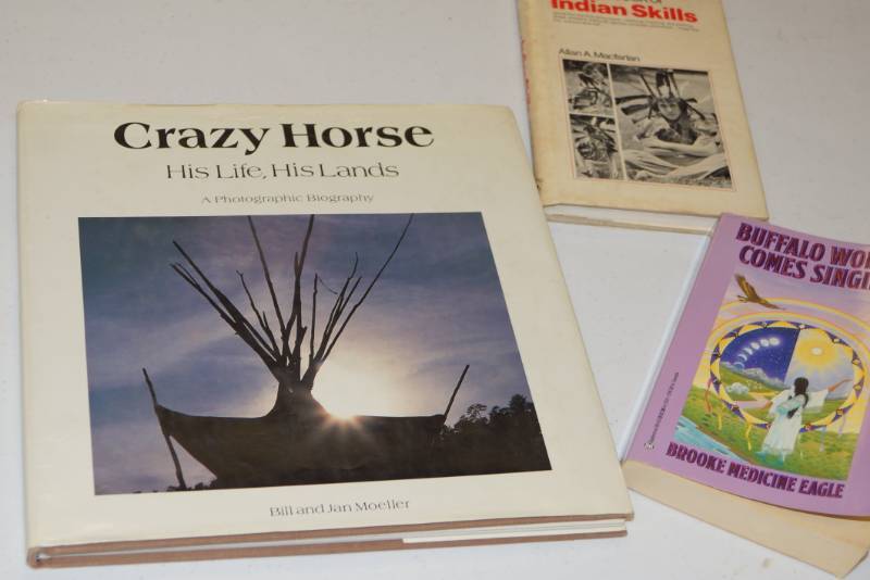 lot 175 image: Crazy Horse His Life, His Lands a Photographic Biography - 1st Edition - by Bill & Jan Moeller  2 More Books