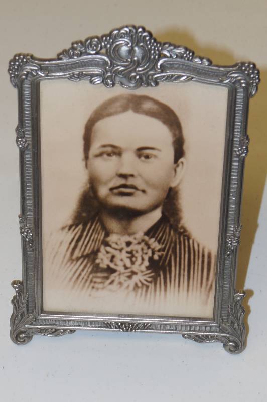 lot 179 image: Old Native American Framed Photo