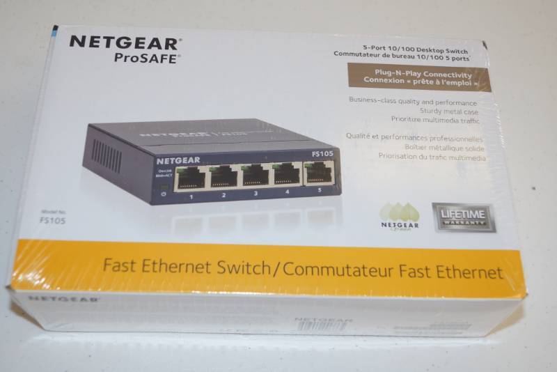 lot 205 image: NETGEAR 5-Port Fast Ethernet Switch,  ProSafe  Lifetime Protection (FS105)