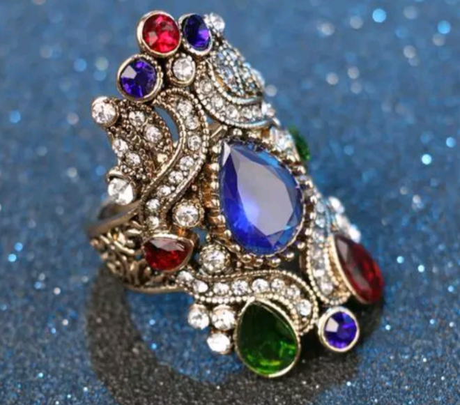 lot 268 image: Size 10  Luxury  Gold Inlaid Multicolored Stone Ring