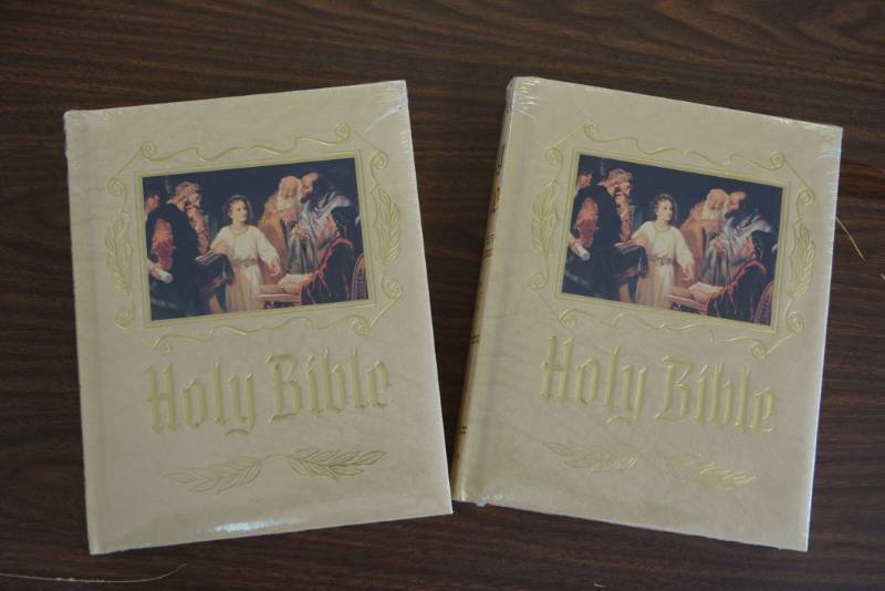 lot 227 image: Master Reference Edition Holy Bible- 2