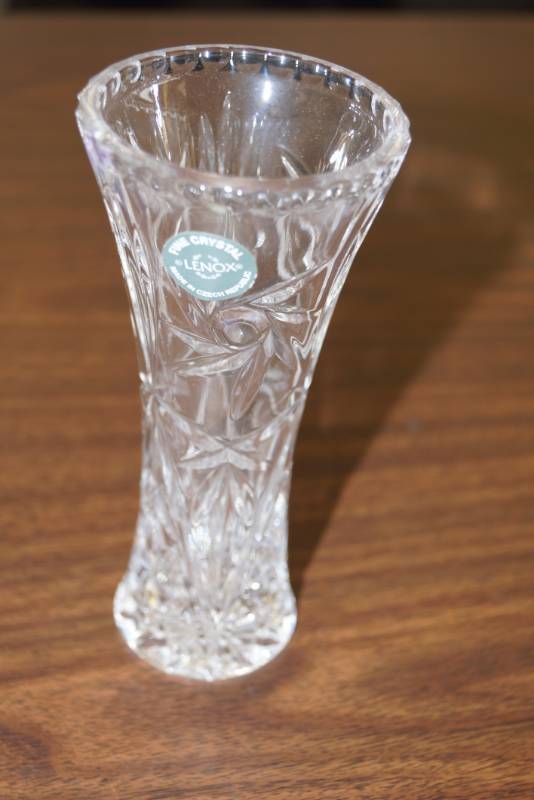 lot 230 image: Lenox Crystal Bud Vase