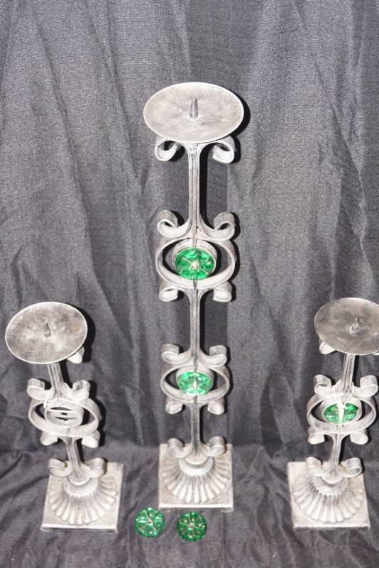 lot 317 image: Pretty 3 Piece Candle Holder Set-  Tall