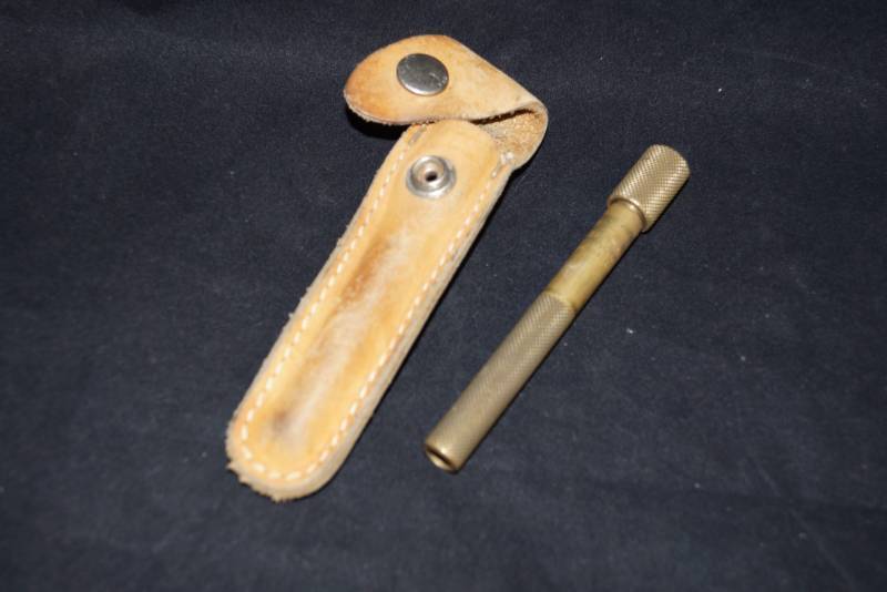 lot 320 image: Welding Tip and Leather Case