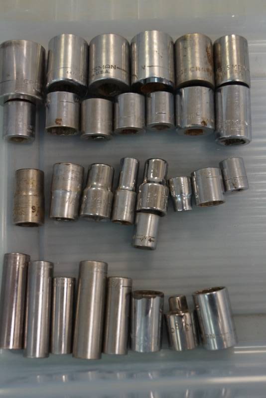 lot 325 image: Lot of 30 Craftsman Sockets-  Mixture- Deep- Standard-Metric