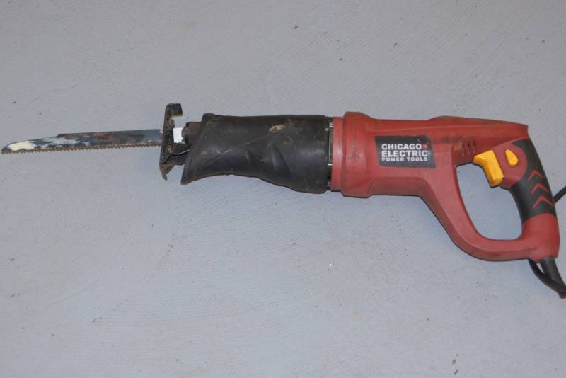 lot 331 image: Corded Reciprocating Saw SaZall