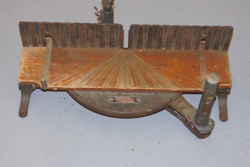 lot 332 image: Vintage Stanley 2358 Mitre Box
