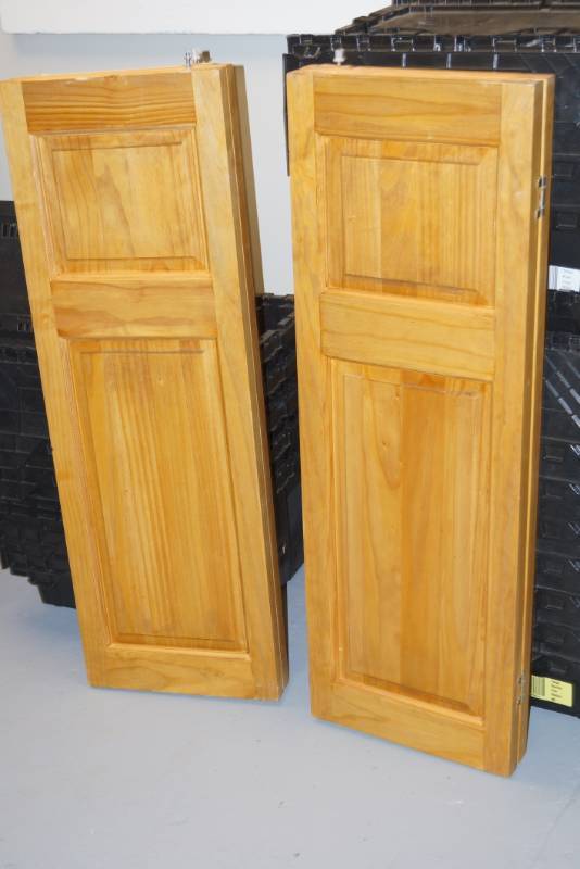 lot 333 image: Shutters- Doors-  Crafting or Use