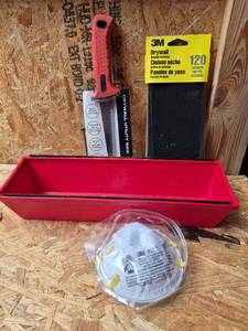 lot 287 image: 3M Drywall Sanding Screen 120 Medium with Red Pole Sander and Tray