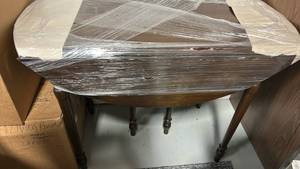 lot 253 image: MCM Dining Table with 3 Yellow Upholstered Chairs