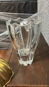 lot 264 image: Clear Glass Vase with Wavy Fluted Design