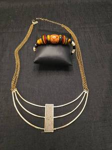 lot 1001 image: Gold Tone Necklace with Beaded Pendant and Crescent Bar