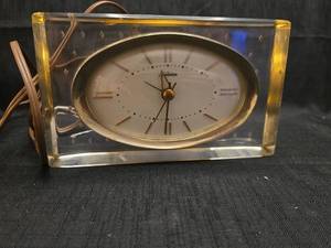 lot 1314 image: Sunbeam Electric Clock Model 5003
