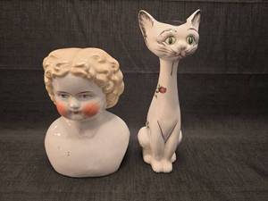 lot 2140 image: 2 Porcelain Figurines Doll Head and Cat
