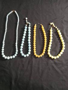 lot 60315 image: Beaded Necklaces Lot 4 Pieces White Yellow Light Blue