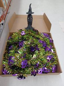lot 17663 image: Miscellaneous Decor Lot, Mardi Gras Pop Up Tree And Halloween Figurine