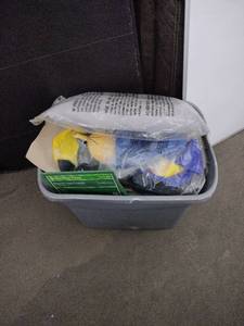 lot 63036 image: Tote of Miscellaneous Items