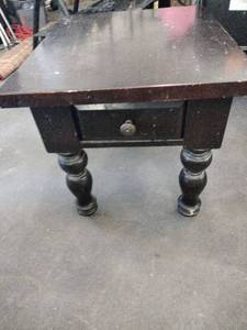 lot 63074 image: Broyhill Dark Finish New Country side table