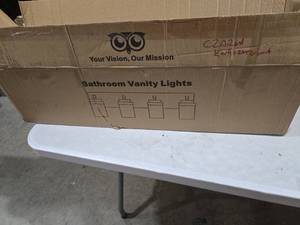 lot 6128 image: Bathroom Vanity Light Fixture, 4-Light