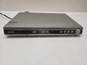 lot 5 image: Sanyo DVD Video Player Cinema Progressive HDMI
