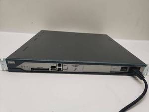 lot 7 image: Cisco 2800 Series Router