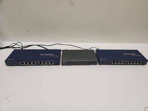 lot 13 image: Netgear Network Switch Lot DS108, FS108, TP-Link TL-SG1008P