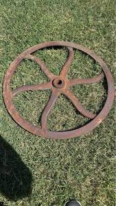 lot 200 image: Cast Iron Handwheel with 6 Spokes and Center Hub