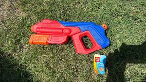 lot 211 image: Play Day Aqua Blast Water Gun Red Blue Orange