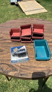lot 218 image: Drill Doctor Large Bit Chuck 332-34 inch with Storage Bins Lot