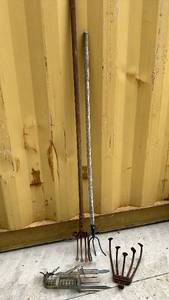 lot 308 image: Vintage Garden Tool Lot of potato forks