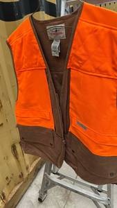 lot 312 image: Winchester Rugged Sportsman Outdoor Vest Orange Brown Mens XL