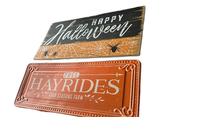 lot 324 image: Various Halloween Decorations